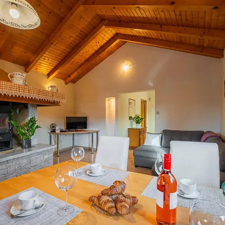 펜션 Garden House Kablar