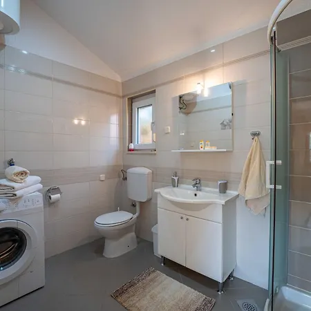 펜션 Garden House Kablar 풀라