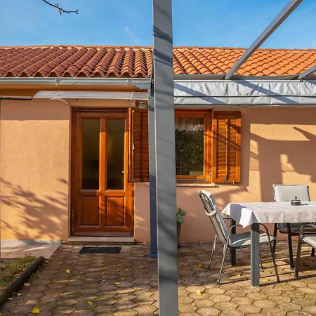 펜션 Garden House Kablar 풀라